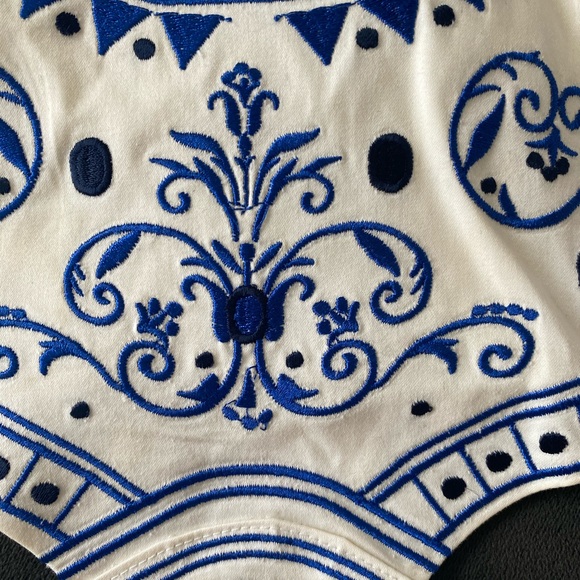 Jet Set Cami Top - Picture 2 of 4